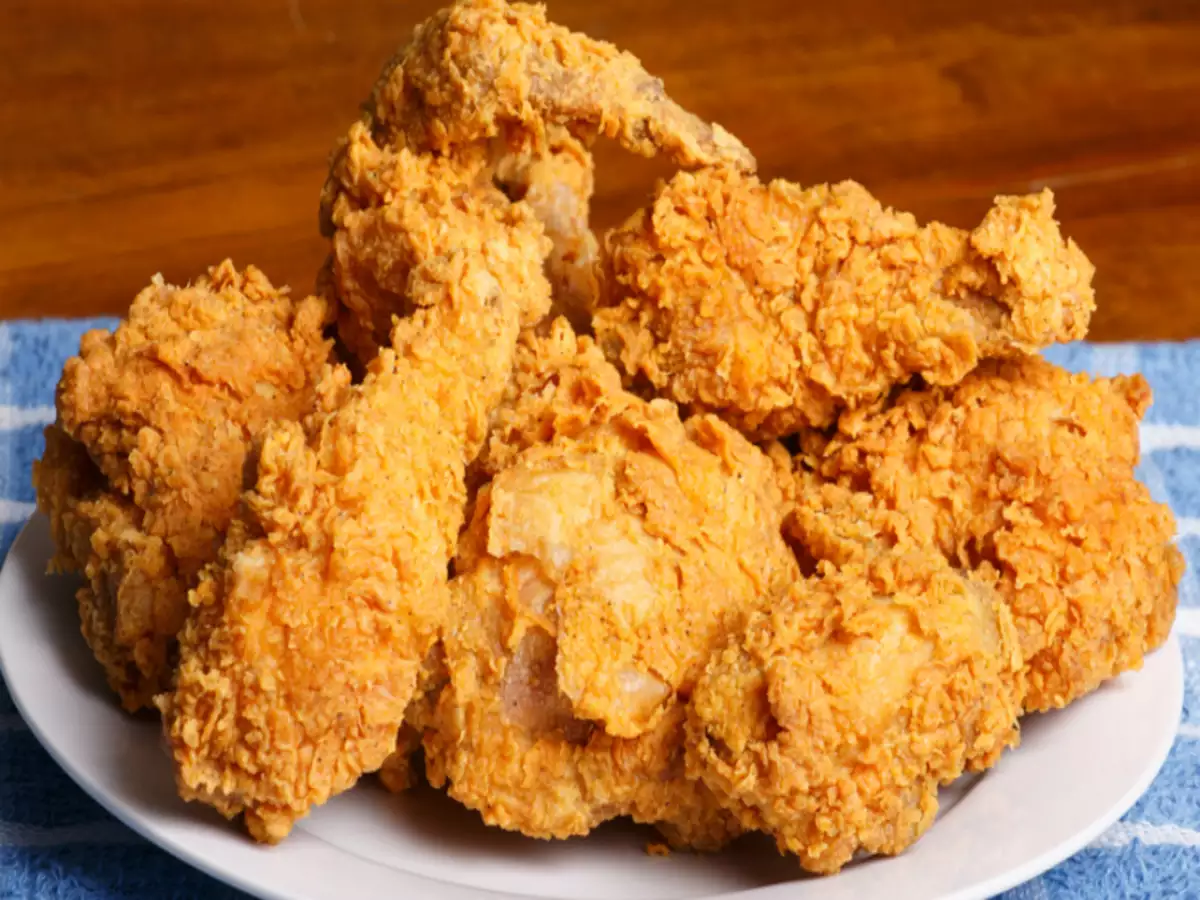 Usaha Fried Chicken Gerobak dan Sejarah KFC yang Mendunia